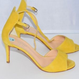 BARNEYS New York CO-OP Yellow Suede Ankle Strap Heel Sandals Italian Made 36